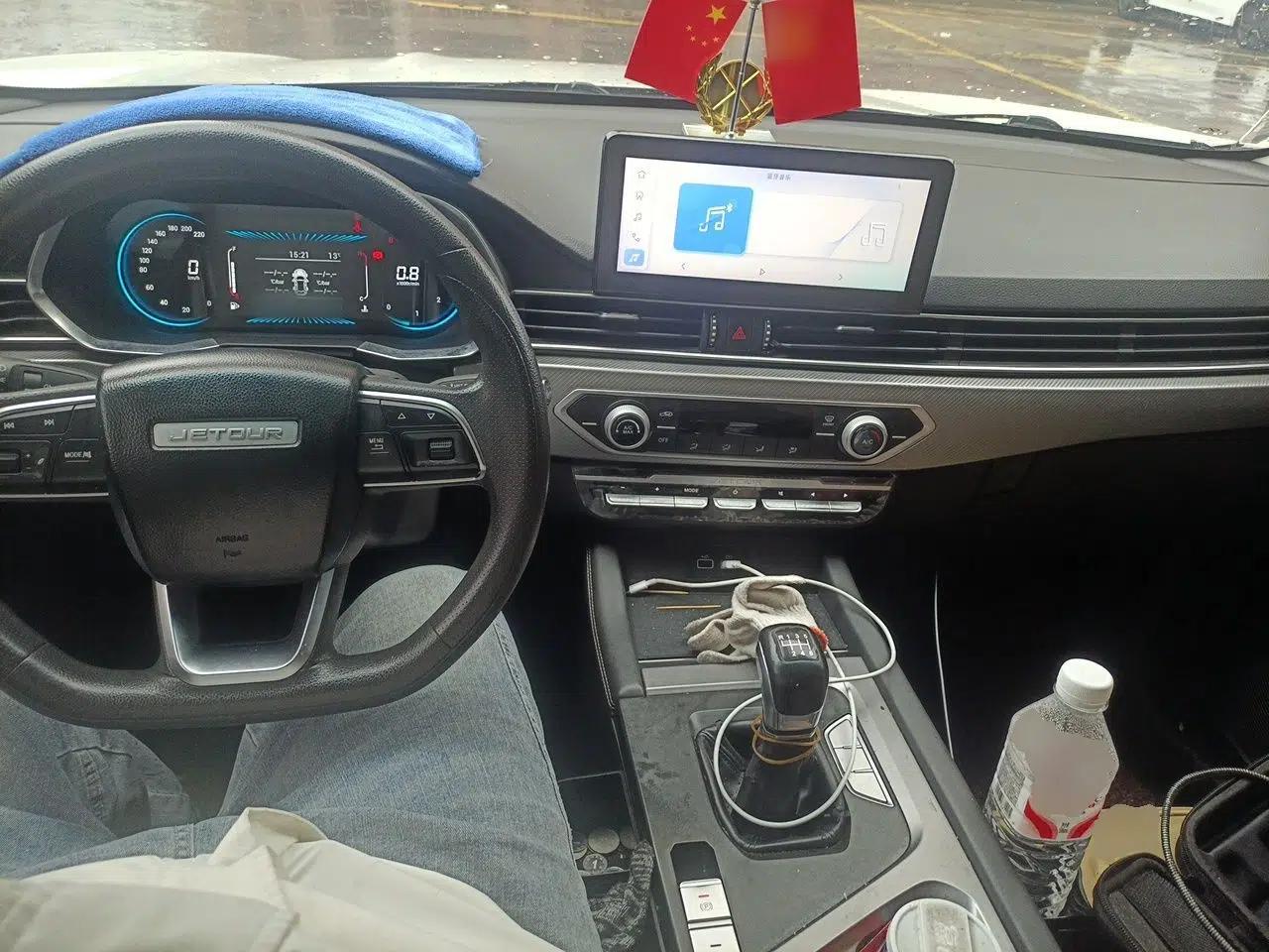 JETOUR X70S 2022 1.5T Manual Fanghua Edition 5 Seats — миниатюра 10