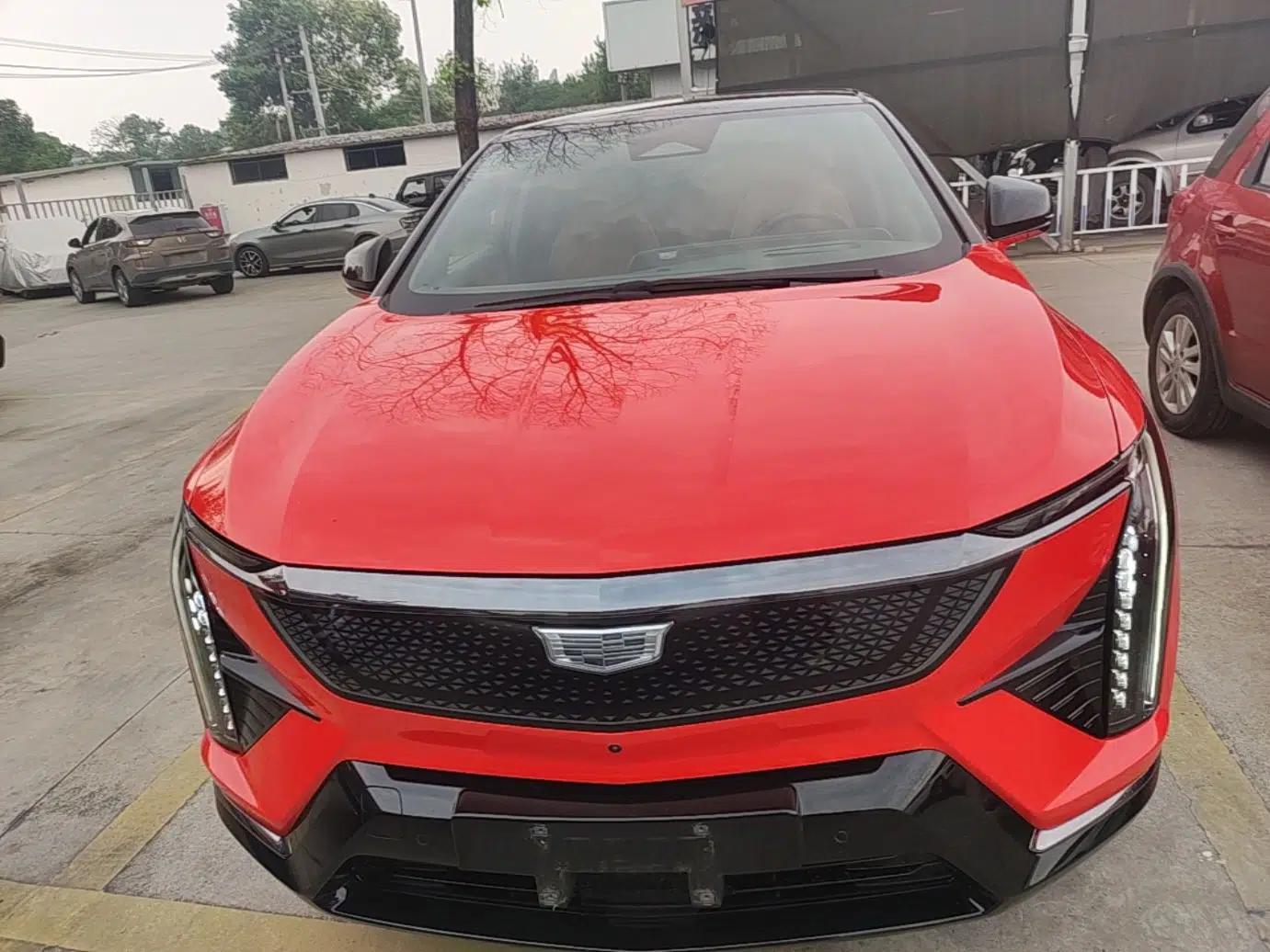 Cadillac OPTIQ 2024 Four-Wheel Drive Long-Range Version — миниатюра 2