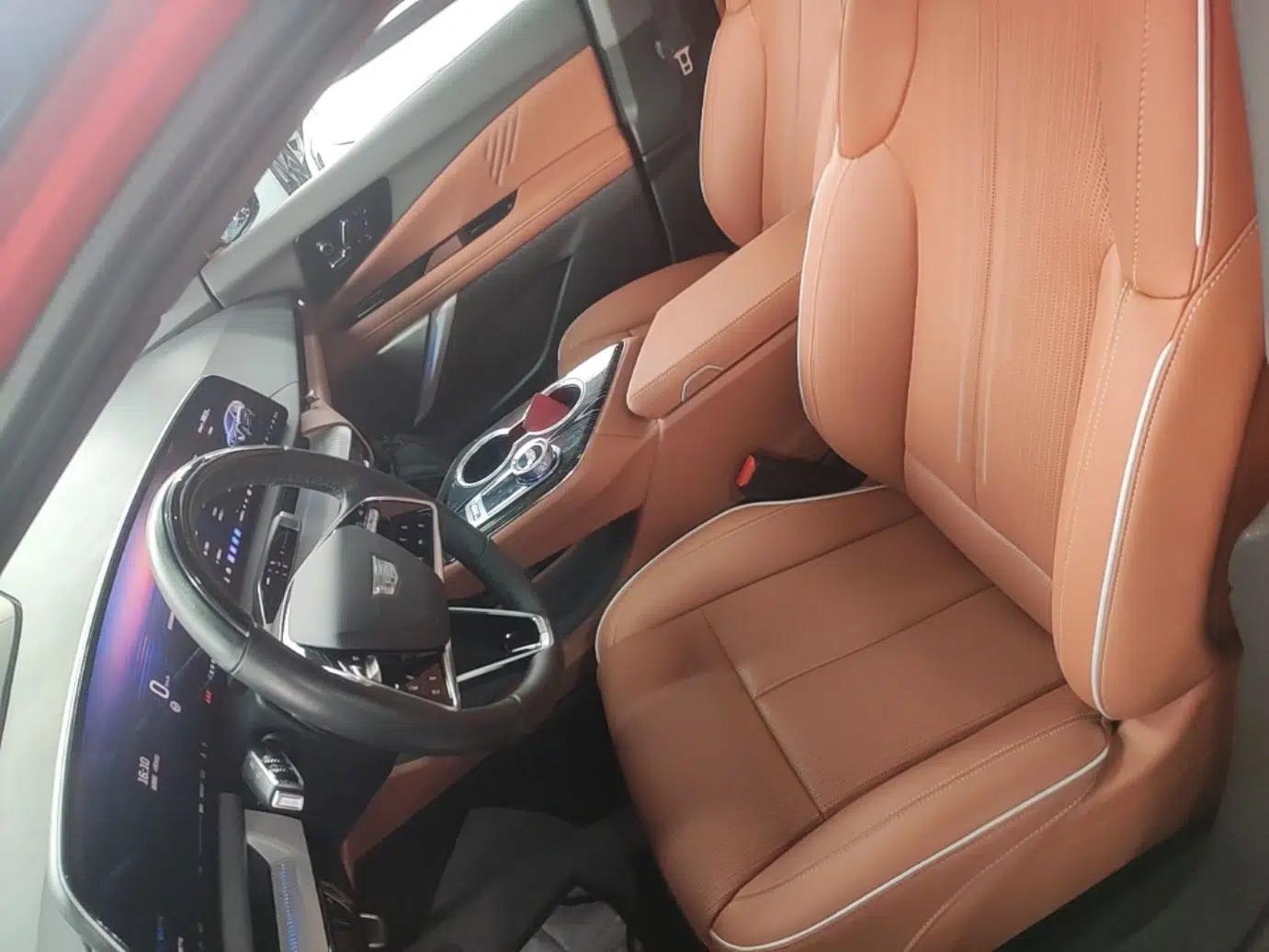 Cadillac OPTIQ 2024 Four-Wheel Drive Long-Range Version — миниатюра 17
