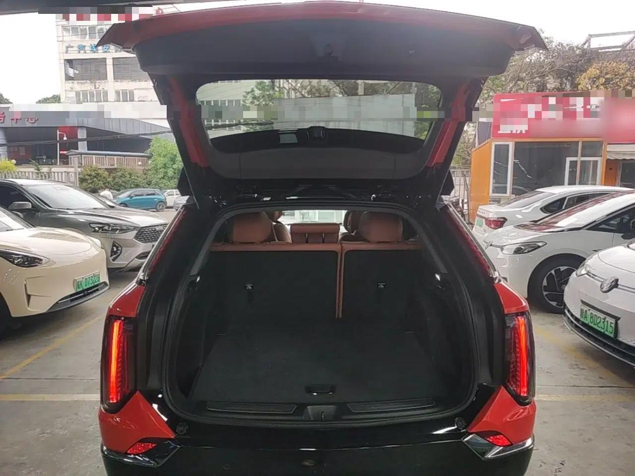 Cadillac OPTIQ 2024 Four-Wheel Drive Long-Range Version — миниатюра 21