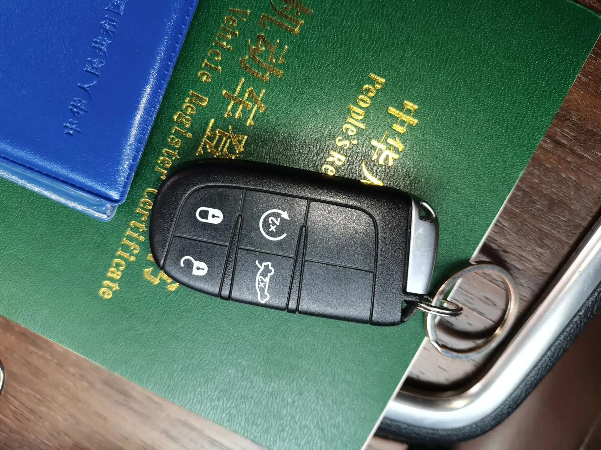 Chrysler 300C 2014 3.0L Excellence Edition — миниатюра 17