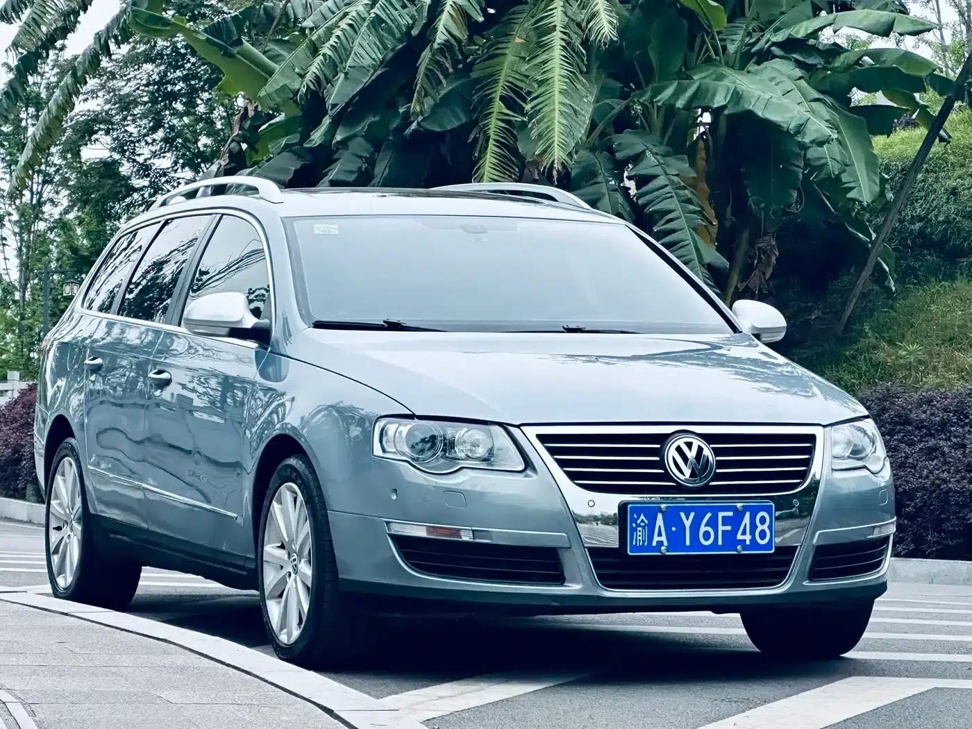 2011 Passat 2.0T Touring Luxury Edition — миниатюра 2