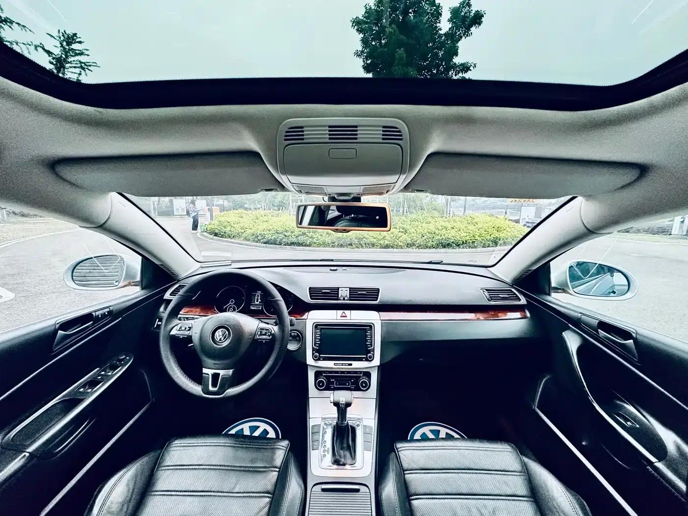 2011 Passat 2.0T Touring Luxury Edition — миниатюра 6