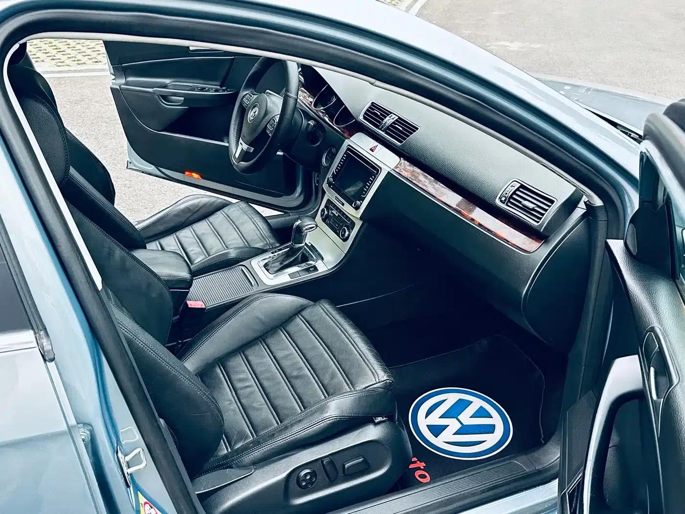 2011 Passat 2.0T Touring Luxury Edition — миниатюра 9