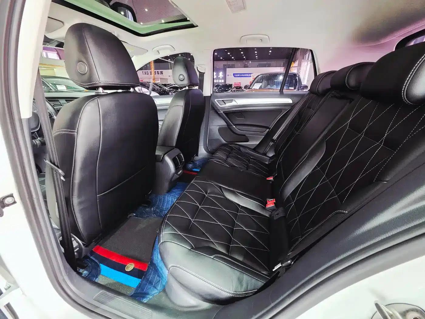 2020 Golf EV — миниатюра 13