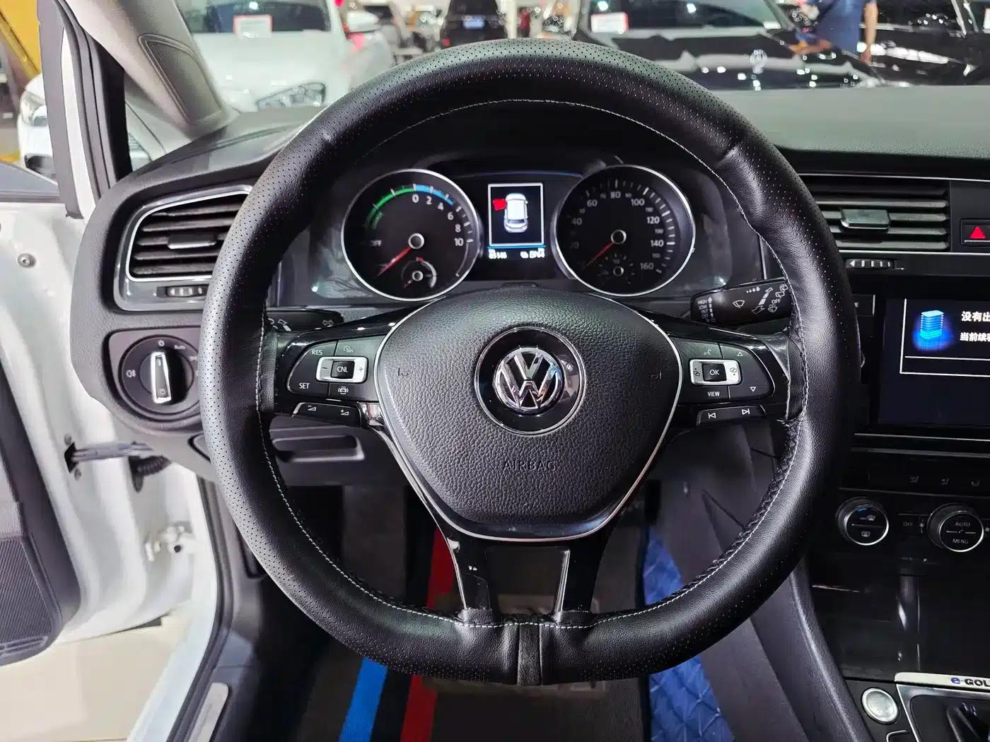2020 Golf EV — миниатюра 9