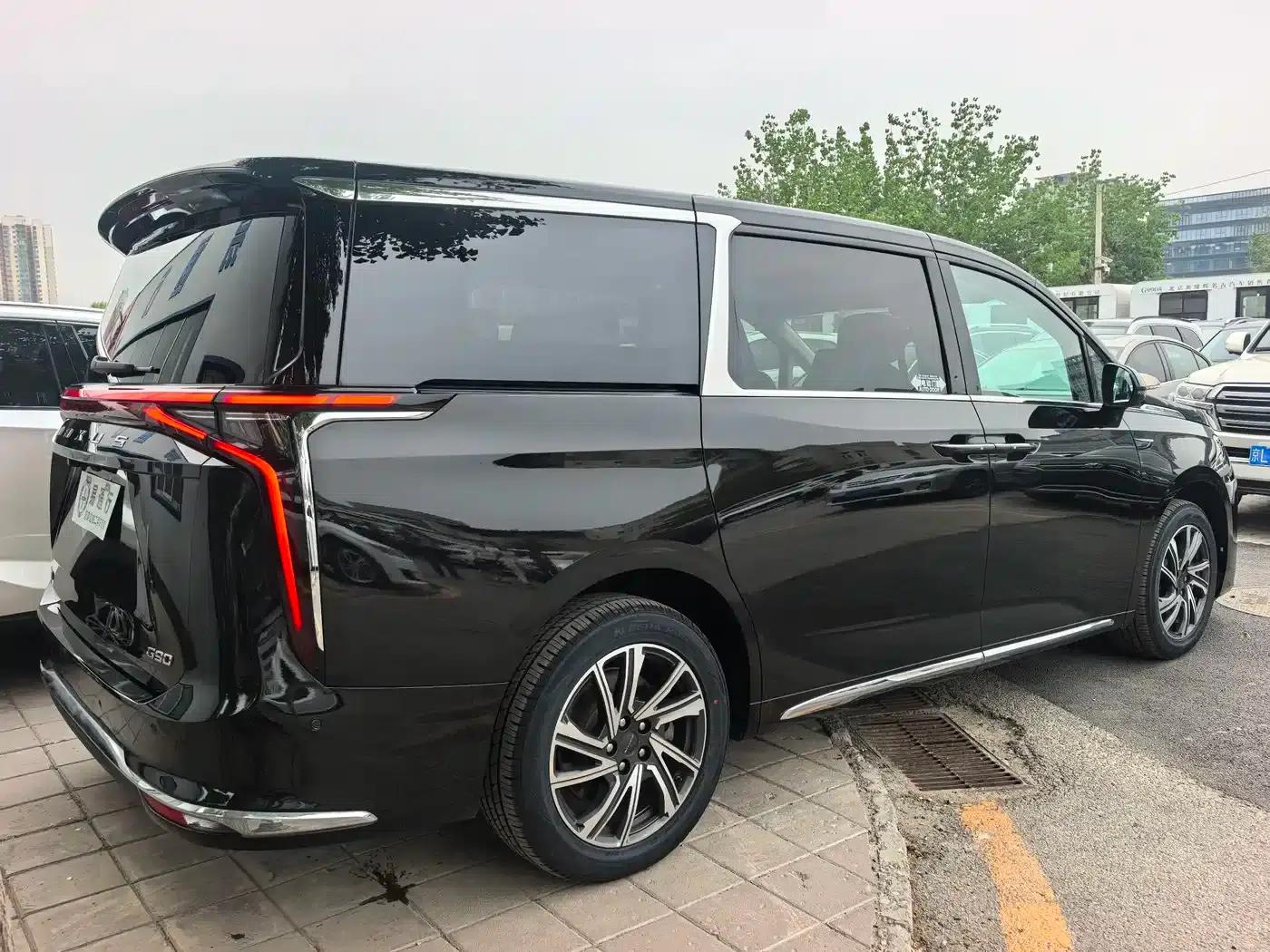 Maxus G90 2023 2.0T Interstellar 7-Seater Edition — миниатюра 15