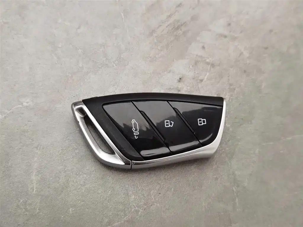Xintu V70 2025 2.0T Manual Short Wheelbase Low Roof Elite Edition 5/6 Seats (125Ps) — миниатюра 10
