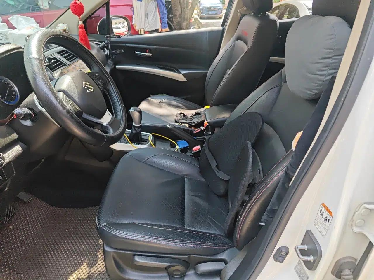 Suzuki S-Cross 2014 1.6L CVT Two-Wheel Drive Elite Version — миниатюра 16