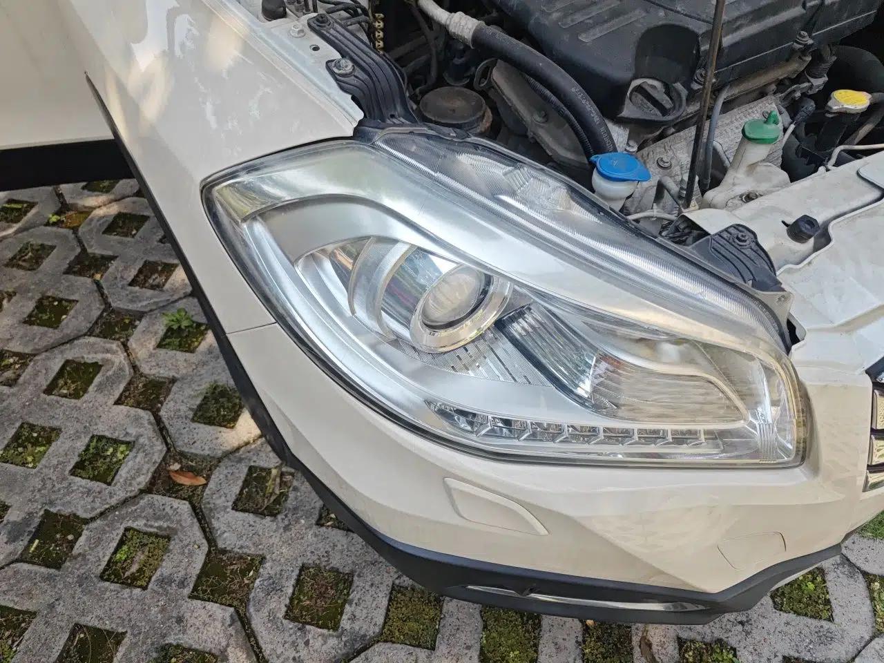 Suzuki S-Cross 2014 1.6L CVT Two-Wheel Drive Elite Version — миниатюра 7