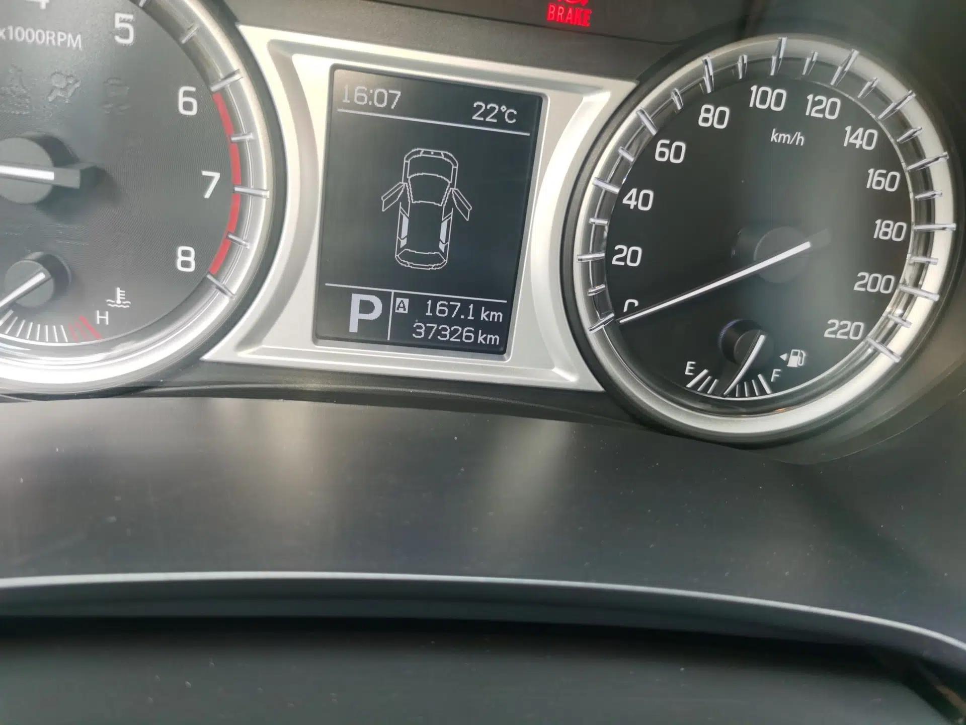 Suzuki Vitara 2016 1.4T Automatic Two-Wheel Drive Luxury Version — миниатюра 13