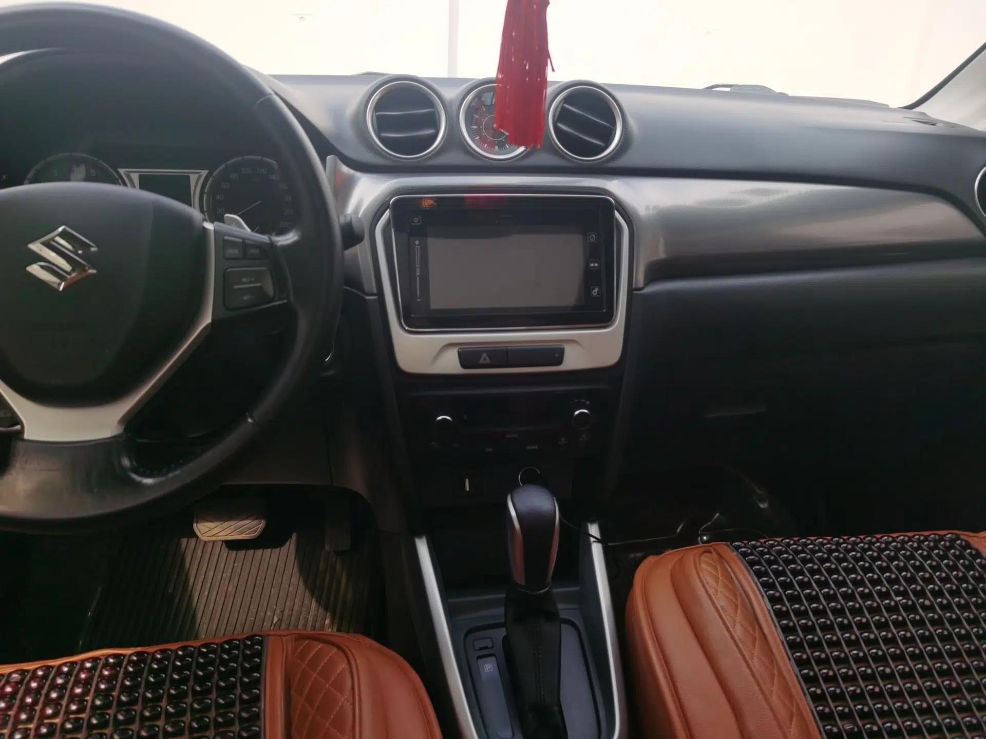 Suzuki Vitara 2016 1.4T Automatic Two-Wheel Drive Luxury Version — миниатюра 10