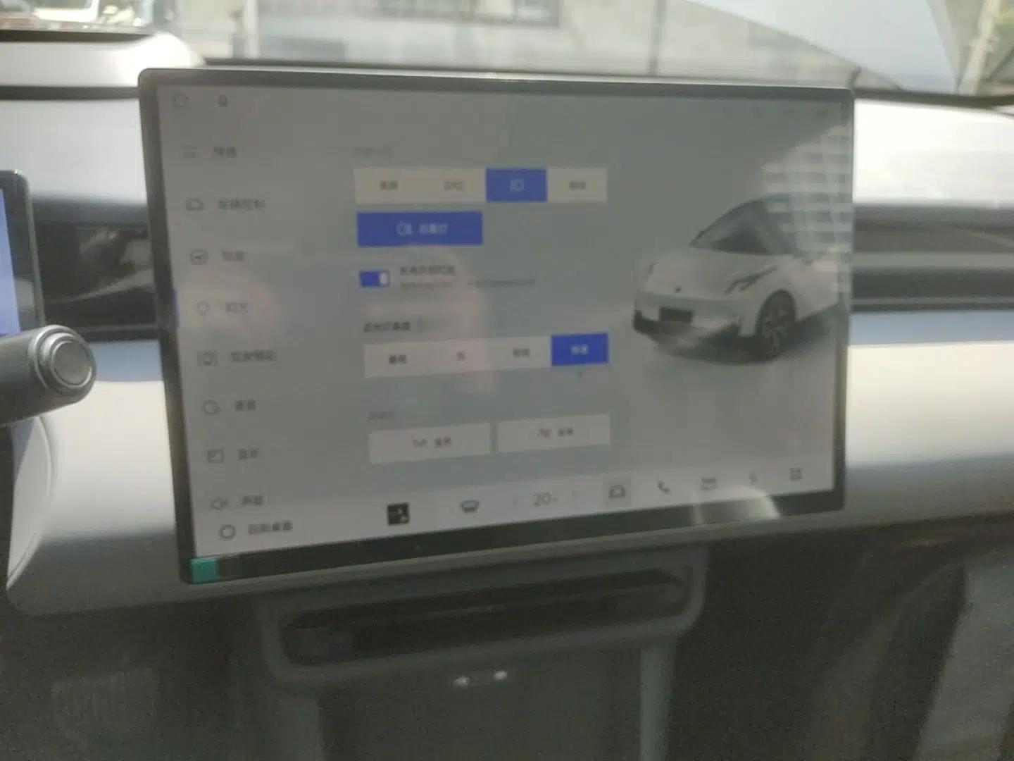 Lynk & Co Z20 2025 530 km Range Rear-Wheel Drive Max — миниатюра 16