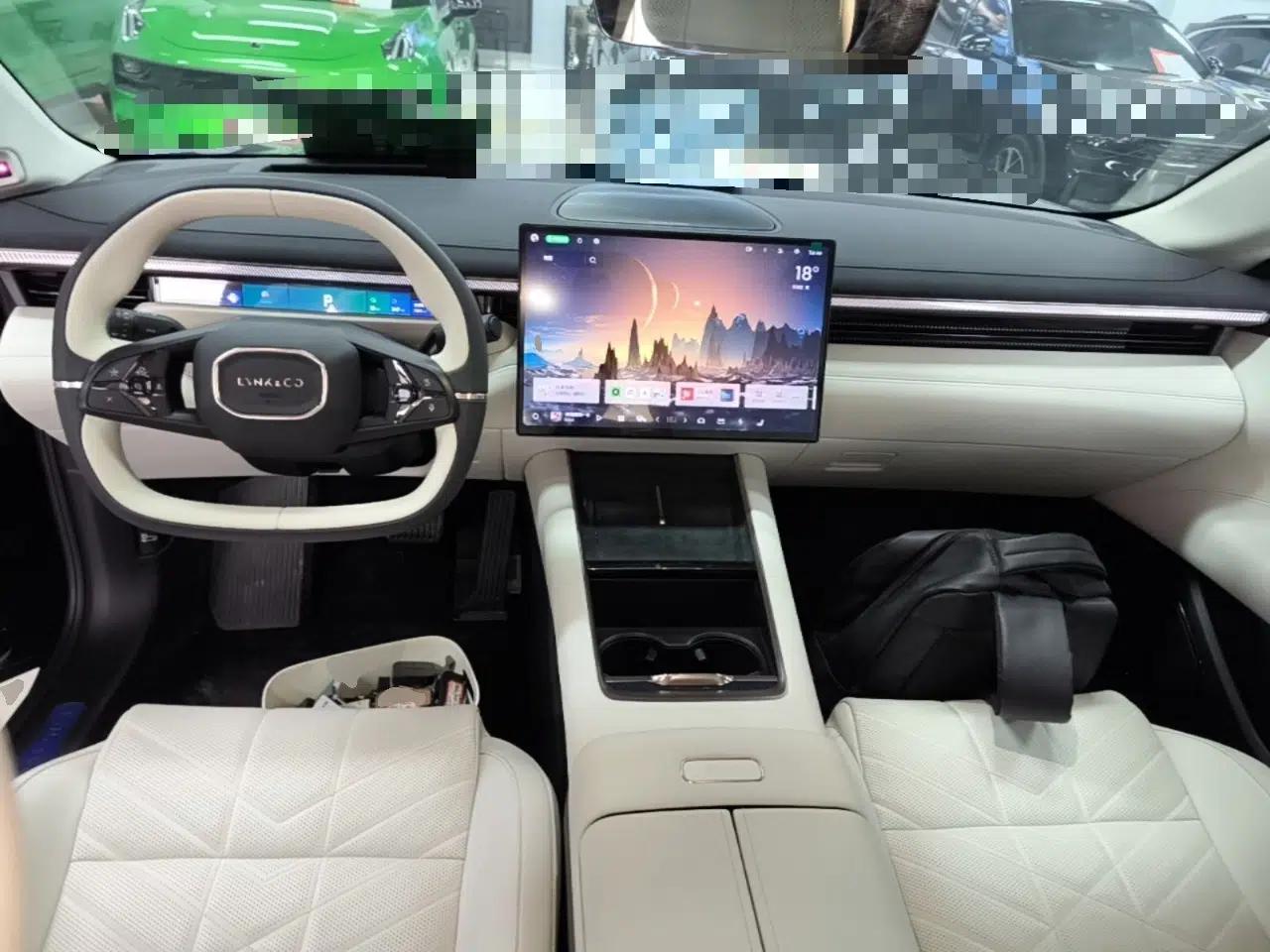 Lynk & Co 10 EM-P 2025 Model 120 Four-Wheel Drive Ultra — миниатюра 13