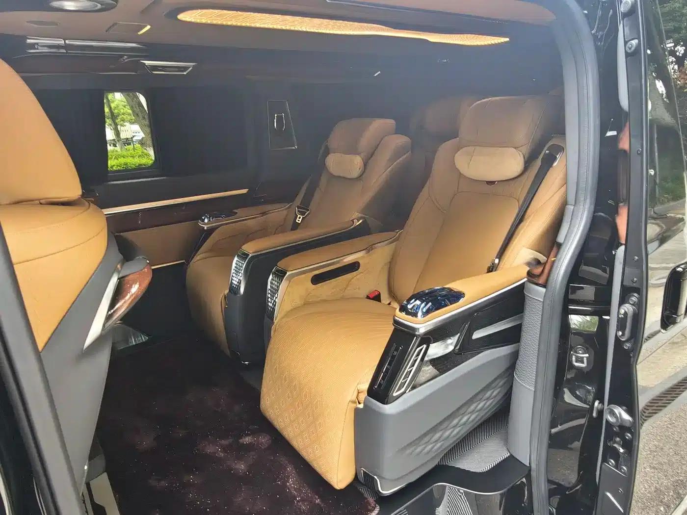 2025 HIACE 3.5L Automatic — миниатюра 9