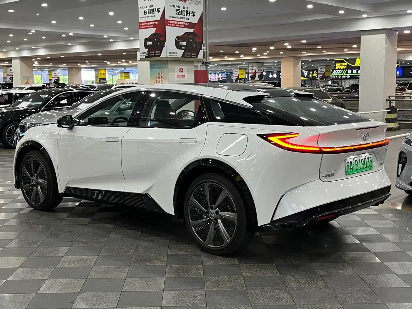 Toyota BZ5 2025 550 PRO — миниатюра 4