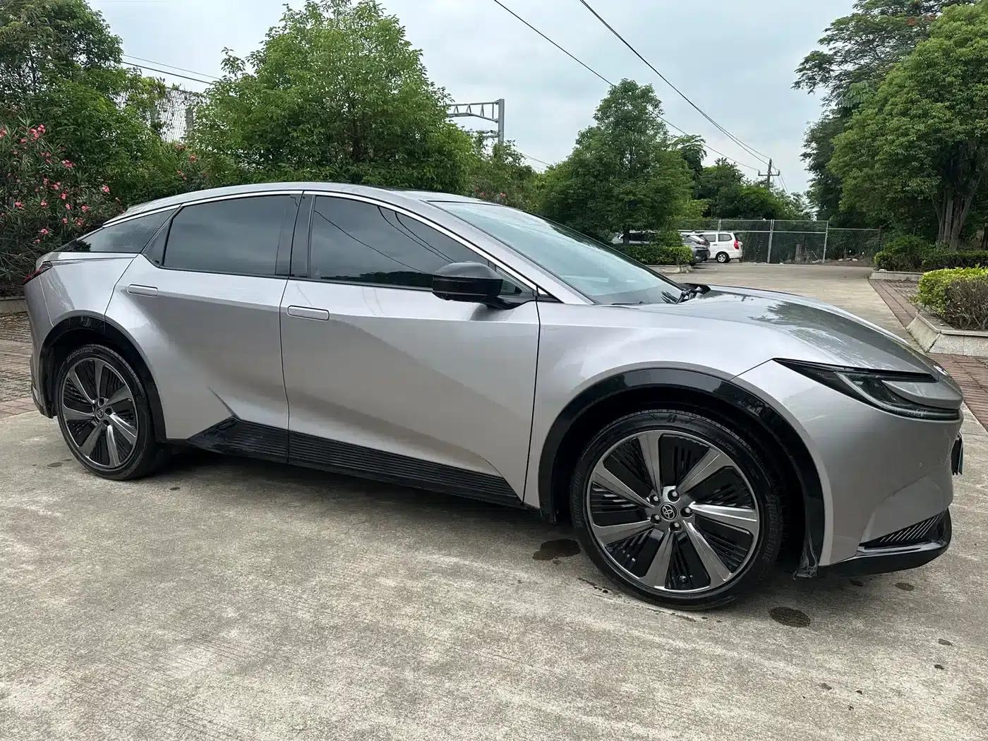 Toyota BZ5 2025 550 PRO — миниатюра 10