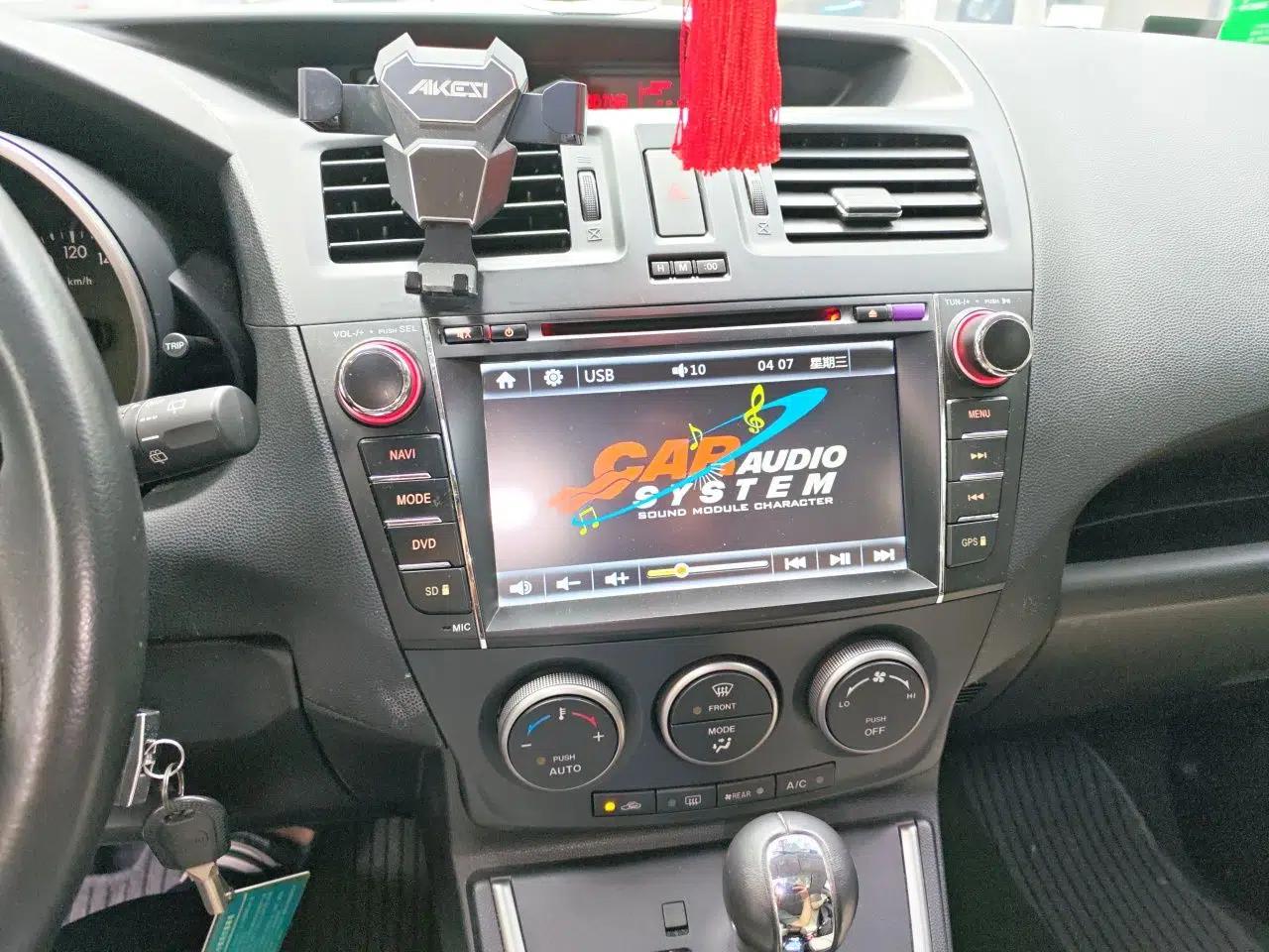 Mazda 5 2011 2.0L Automatic Luxury Edition — миниатюра 14