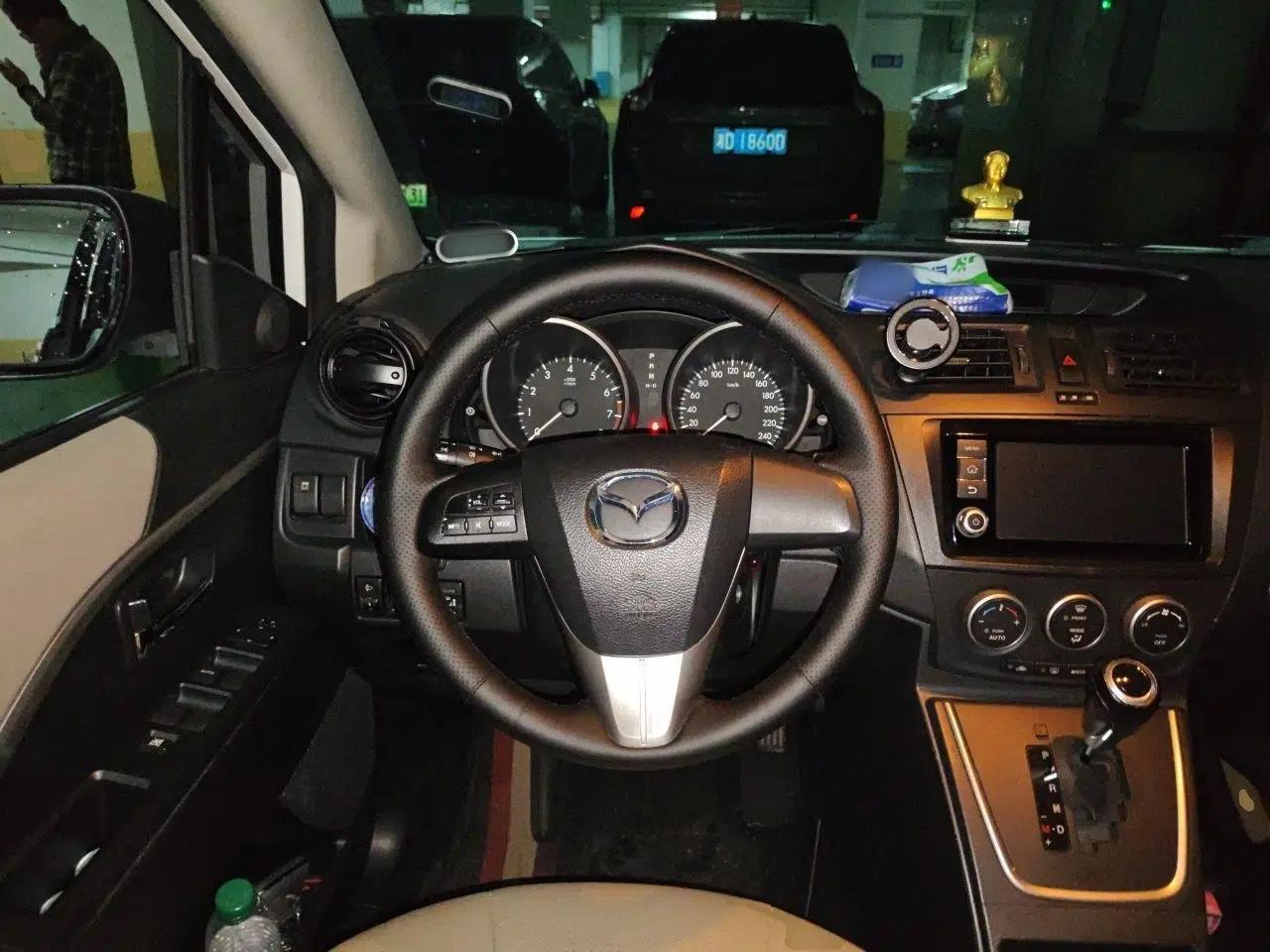 Mazda 5 2013 2.0L Automatic Luxury Edition — миниатюра 11