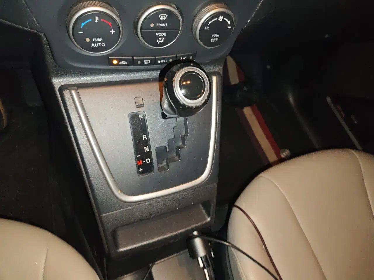 Mazda 5 2013 2.0L Automatic Luxury Edition — миниатюра 15