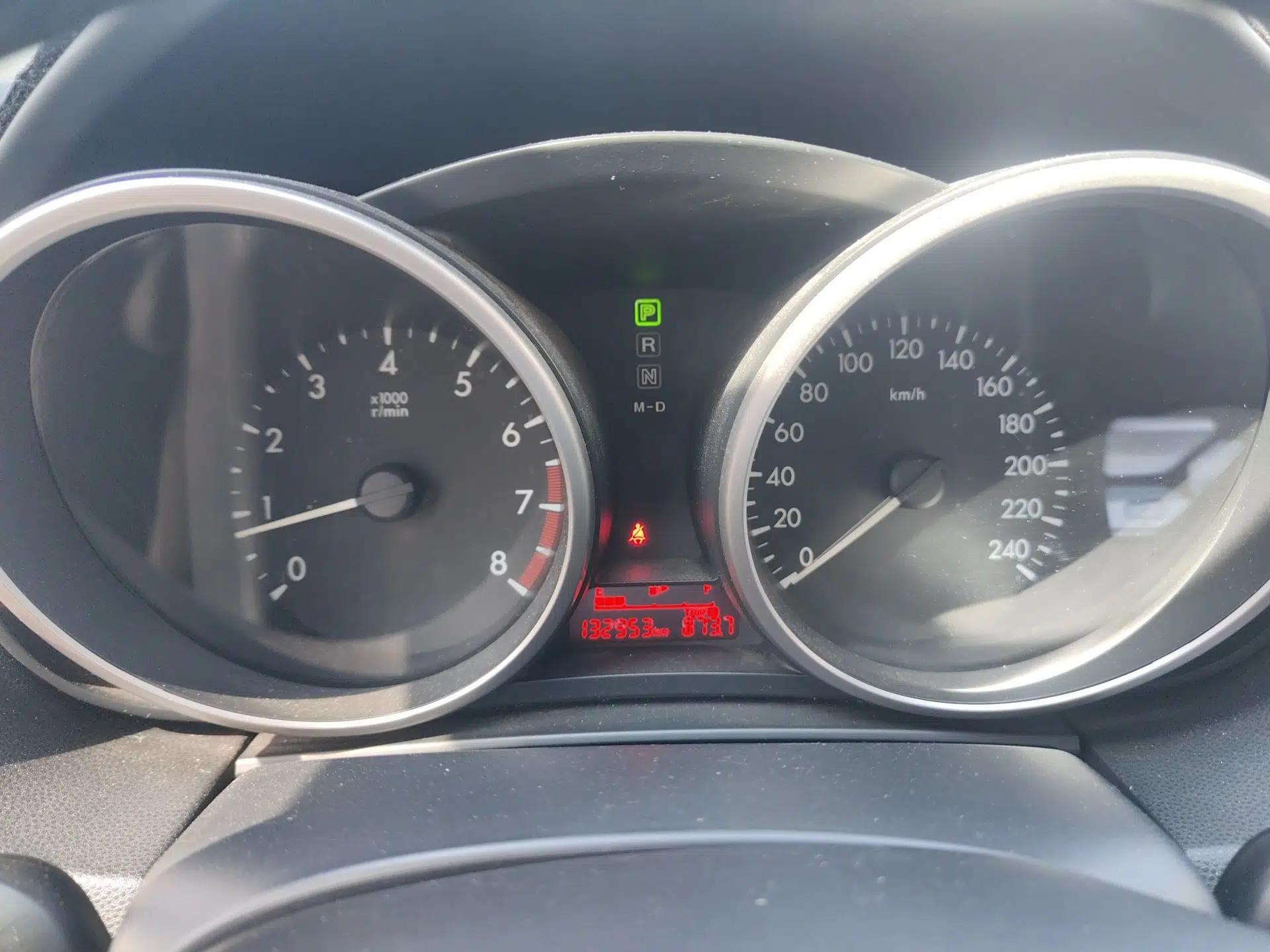 Mazda 5 2013 2.0L Automatic Luxury Edition — миниатюра 12