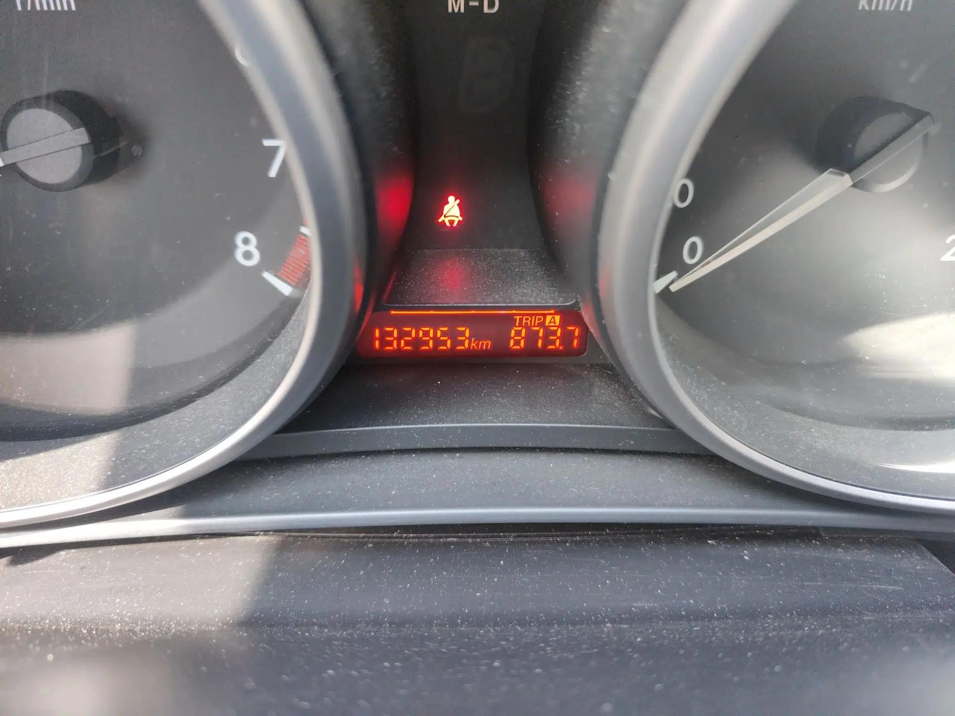 Mazda 5 2013 2.0L Automatic Luxury Edition — миниатюра 13