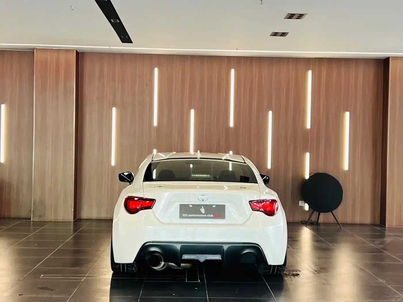 Toyota 86 2014 2.0L Manual Deluxe — миниатюра 8