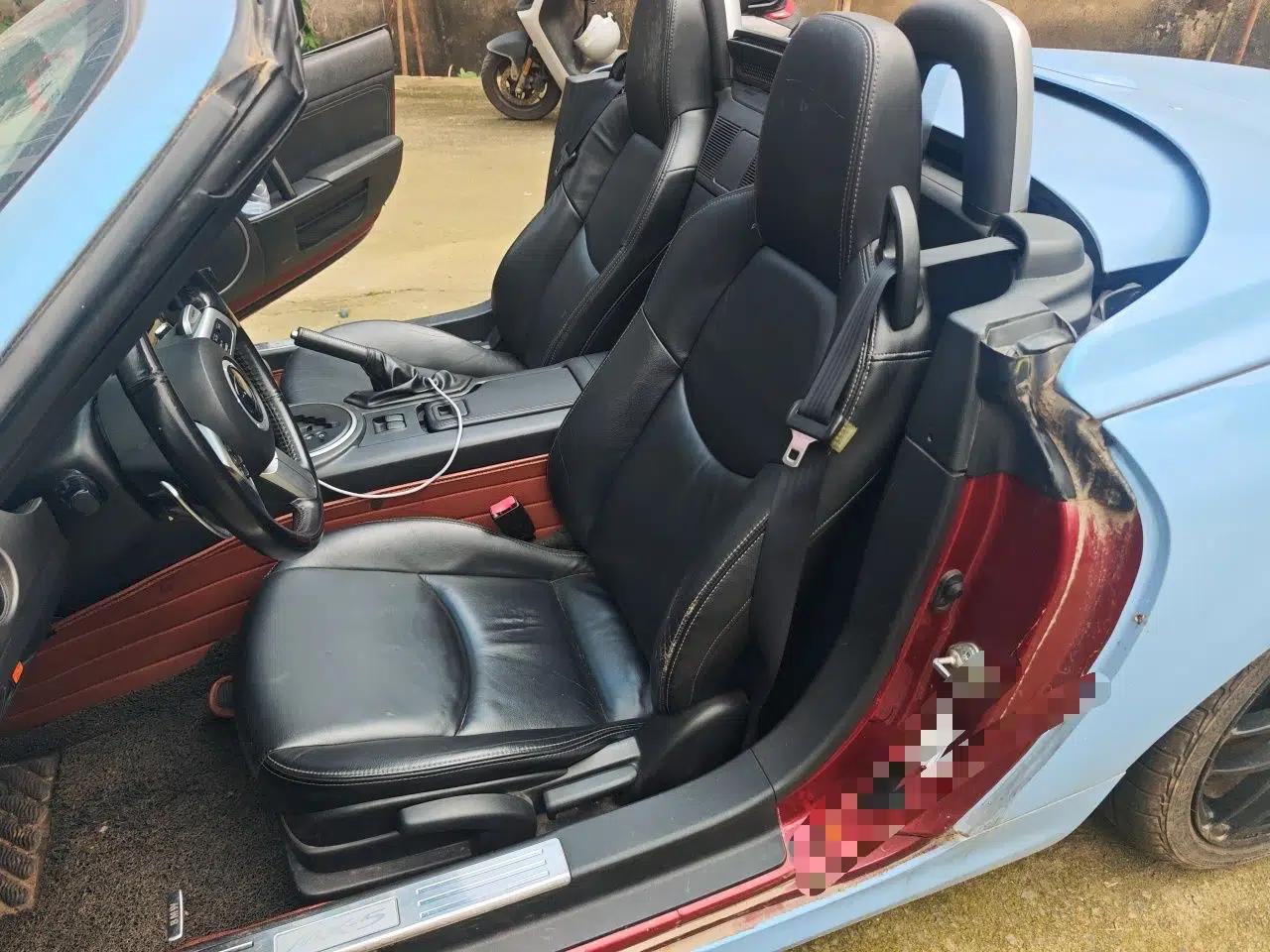 Mazda MX-5 2009 2.0 — миниатюра 18