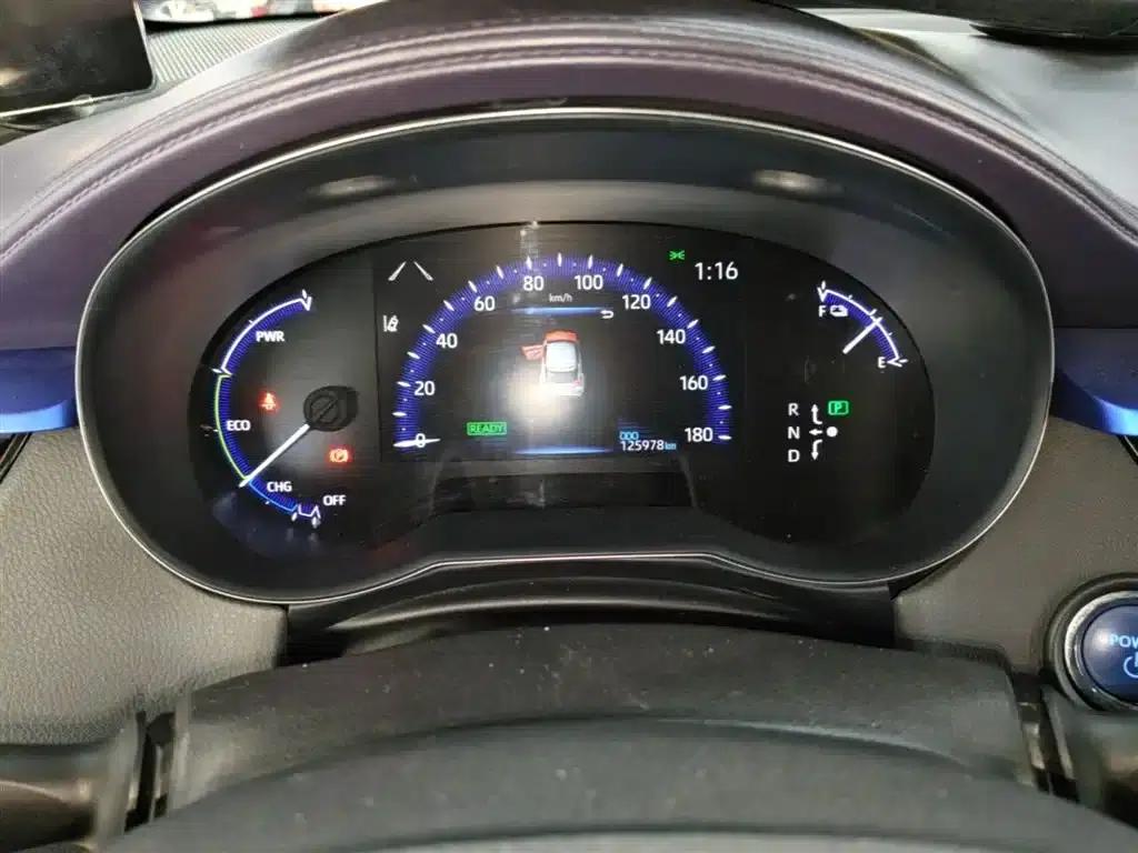 Toyota C-HR EV 2020 Luxury Sunroof Edition — миниатюра 12