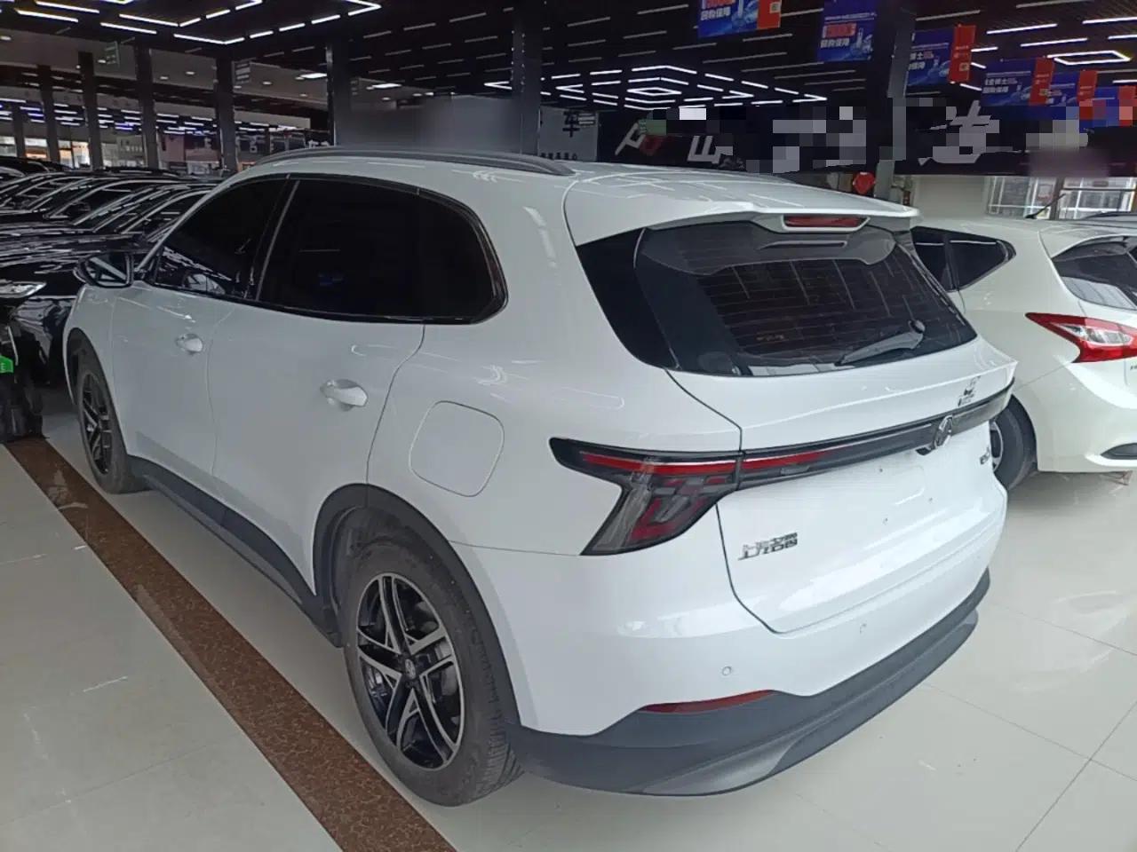 MG ES5 2025 525max Rear-Drive Intelligent Driving Version — миниатюра 4