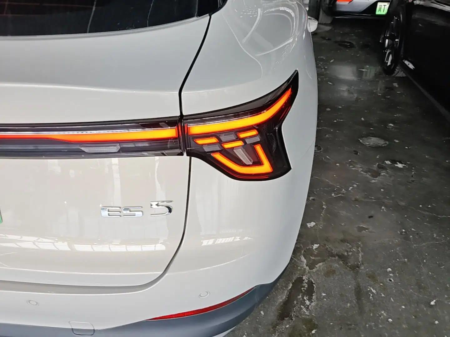 MG ES5 2025 525max Rear-Drive Intelligent Driving Version — миниатюра 8