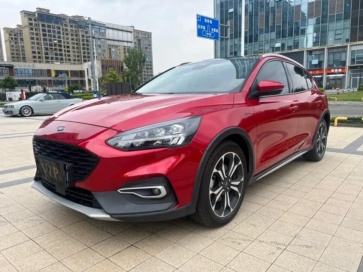 2020 Ford Focus Active EcoBoost 180 Automatic Sport Edition — миниатюра 1