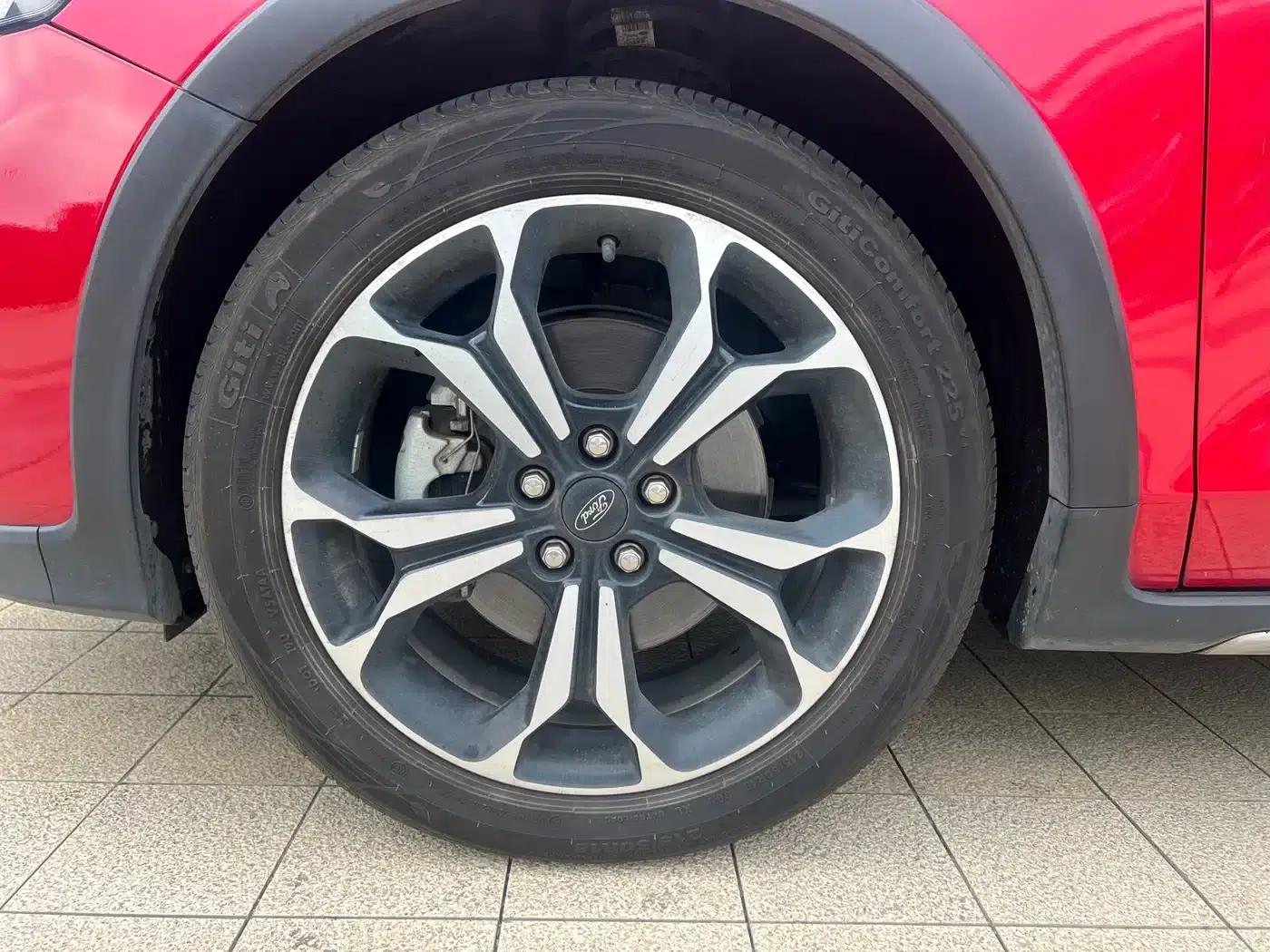 2020 Ford Focus Active EcoBoost 180 Automatic Sport Edition — миниатюра 11