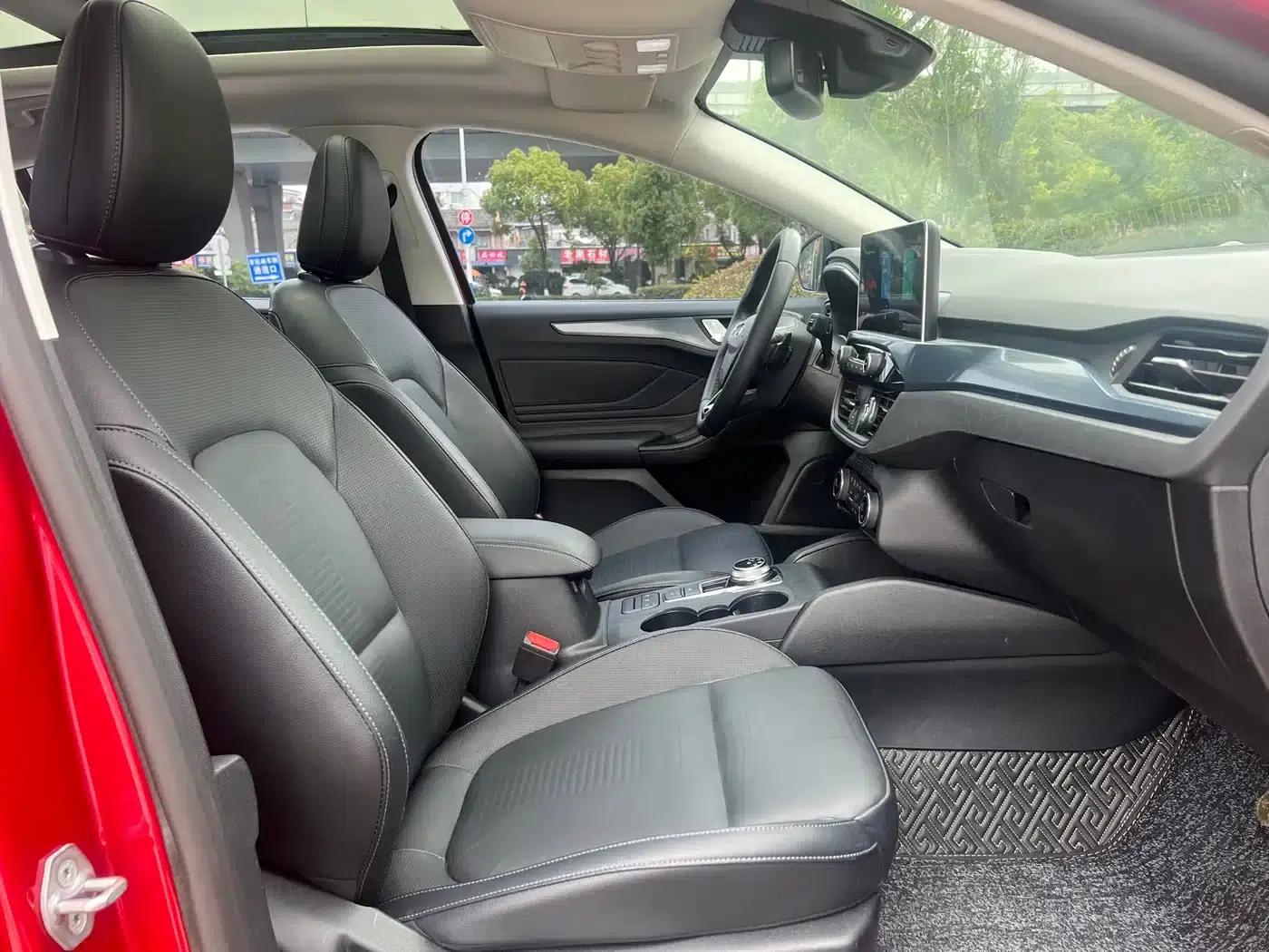 2020 Ford Focus Active EcoBoost 180 Automatic Sport Edition — миниатюра 14