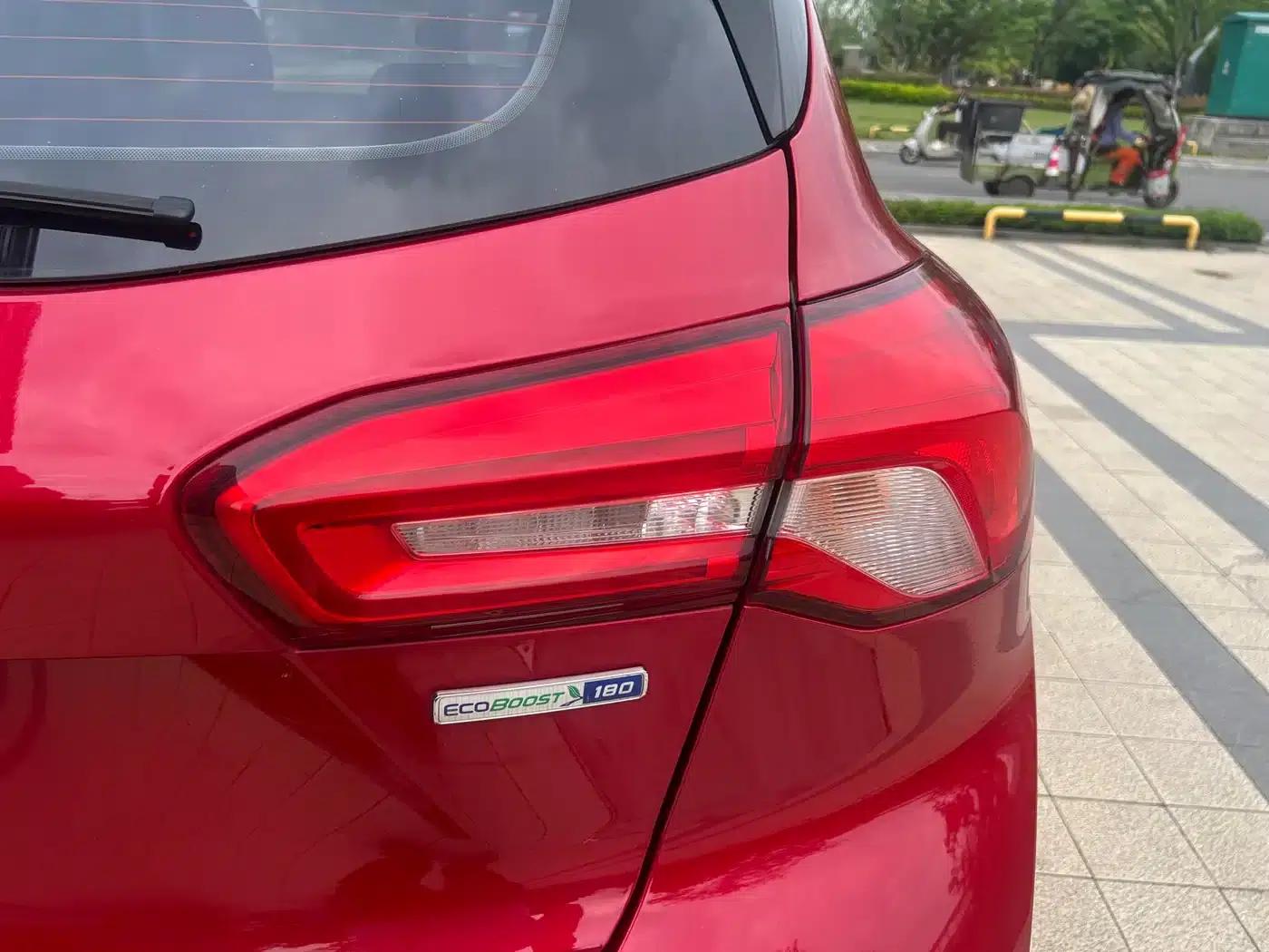 2020 Ford Focus Active EcoBoost 180 Automatic Sport Edition — миниатюра 16