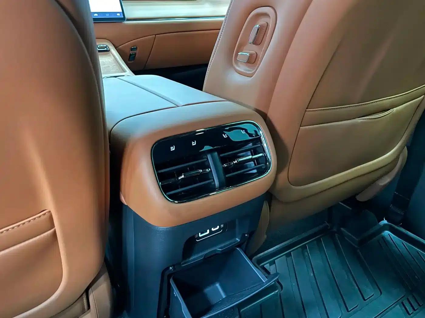 Trumpchi S7 2025 180km/h Ultra AWD LiDAR Edition — миниатюра 14