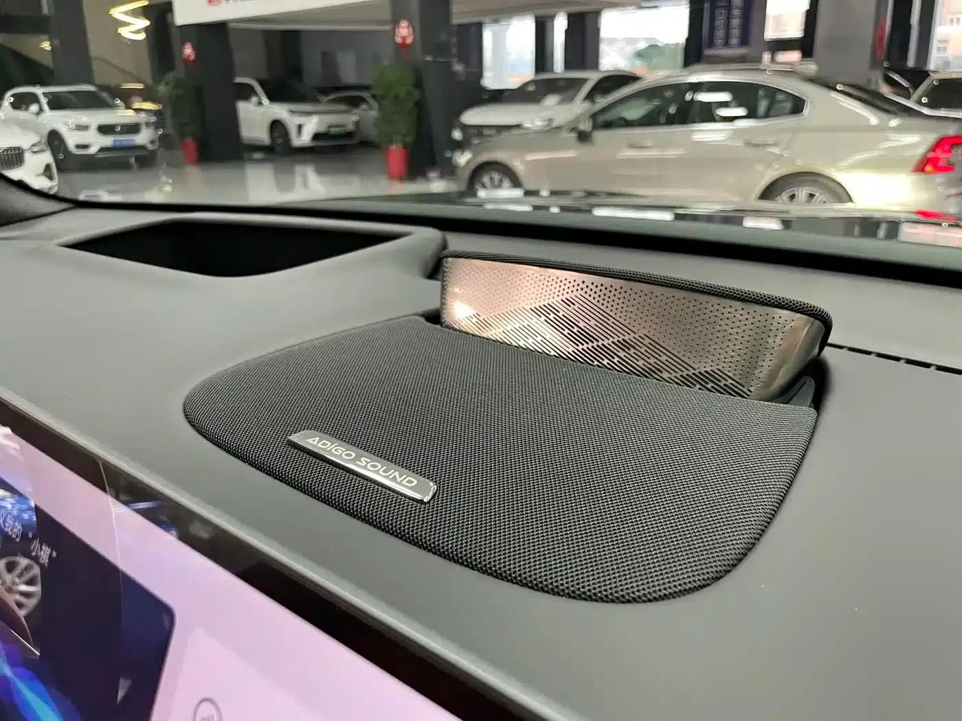 Trumpchi S7 2025 180km/h Ultra AWD LiDAR Edition — миниатюра 16