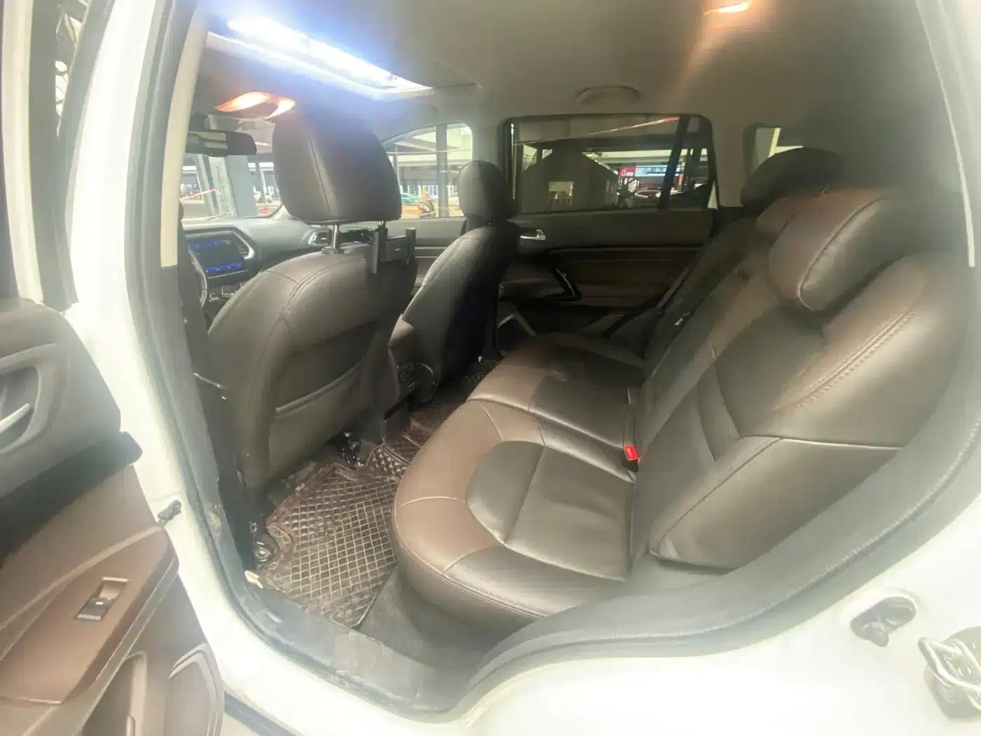 Trumpchi GS4 New Energy 2017 1.5L PHEV Premium Edition — миниатюра 12
