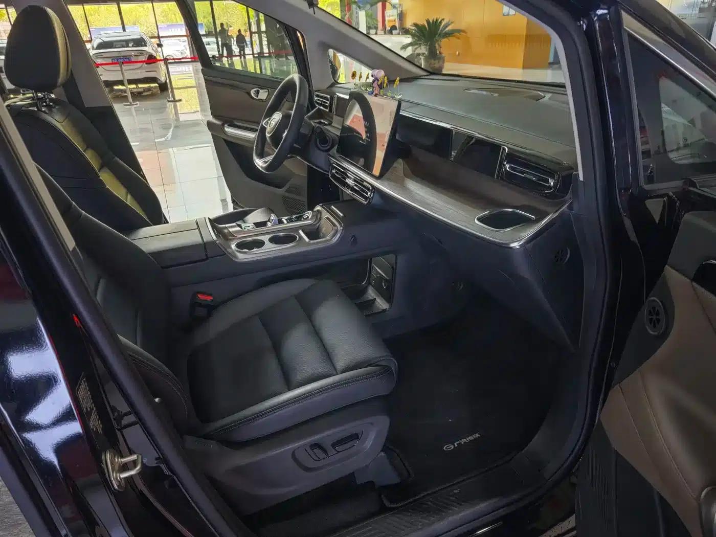 Trumpchi E8 2024 Glory Series 2.0L Glory Edition — миниатюра 11
