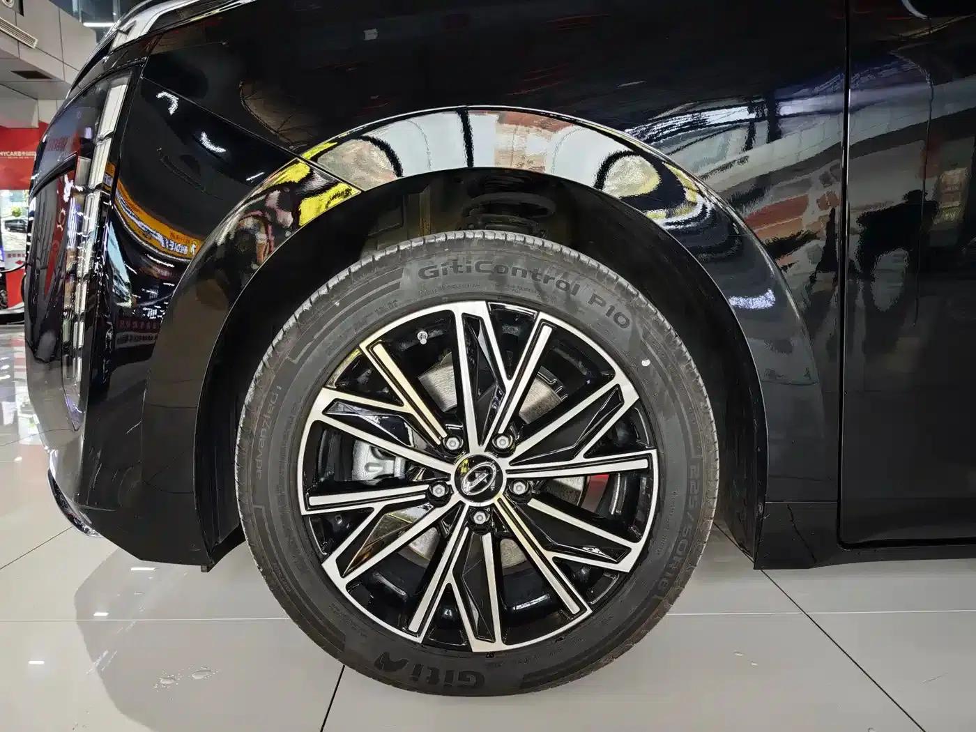 Trumpchi E8 2024 Glory Series 2.0L Glory Edition — миниатюра 12