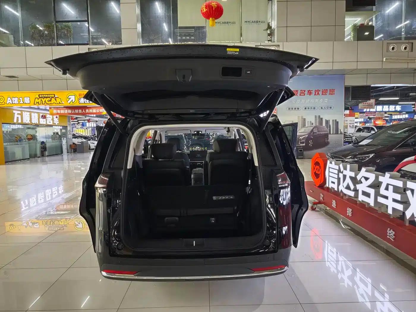 Trumpchi E8 2024 Glory Series 2.0L Glory Edition — миниатюра 13