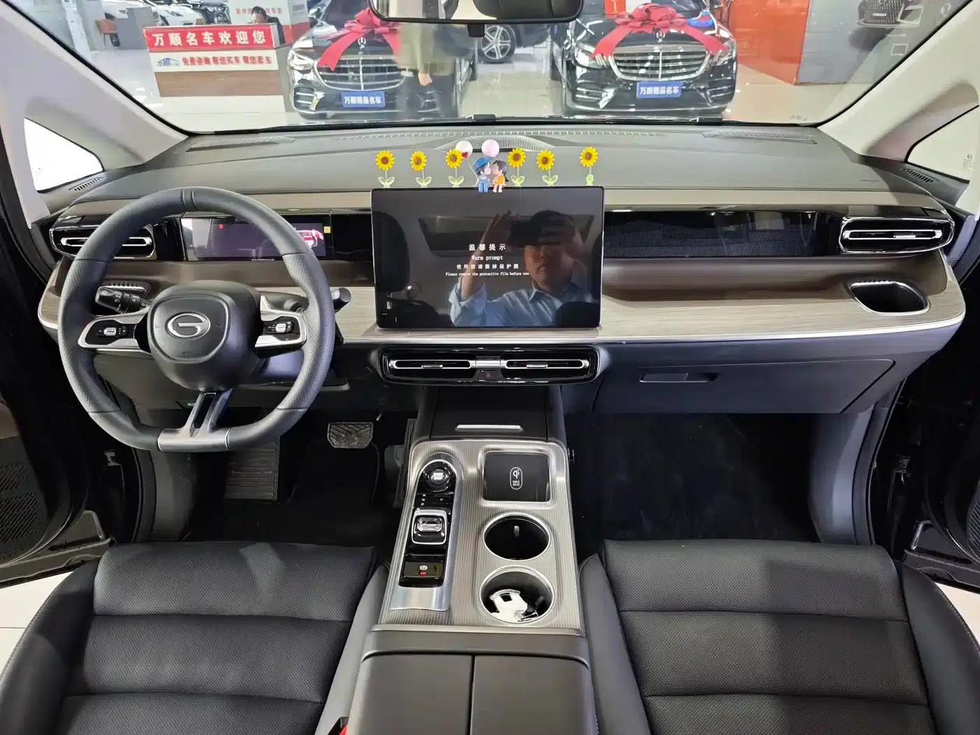 Trumpchi E8 2024 Glory Series 2.0L Glory Edition — миниатюра 9