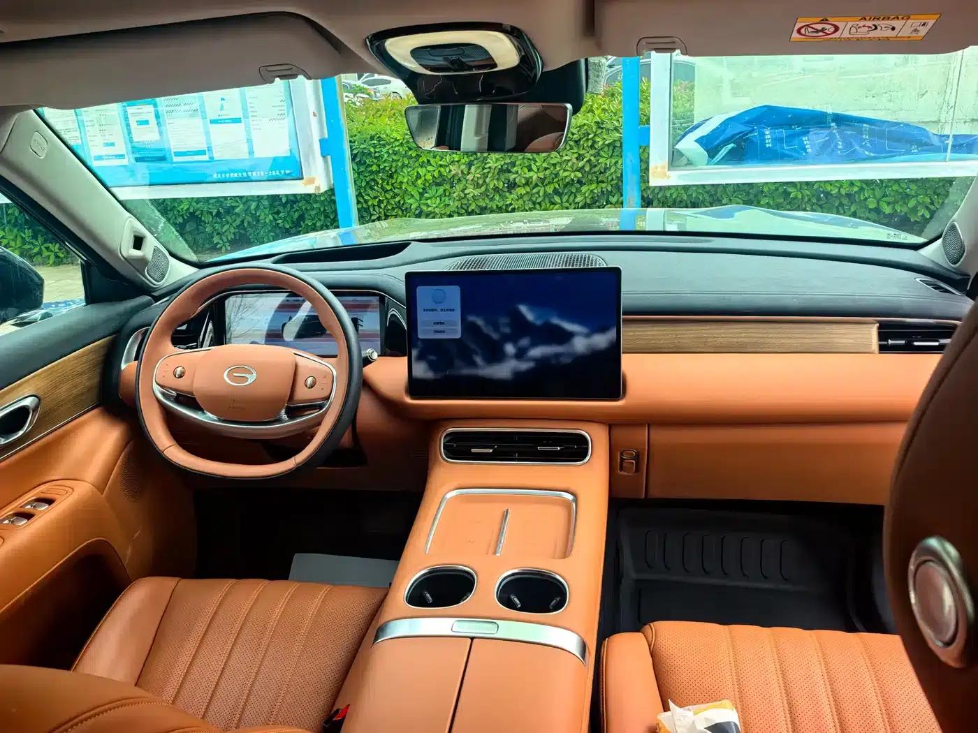 Trumpchi S9 2025 Model, Qiankun Ultra 6-Seater — миниатюра 3