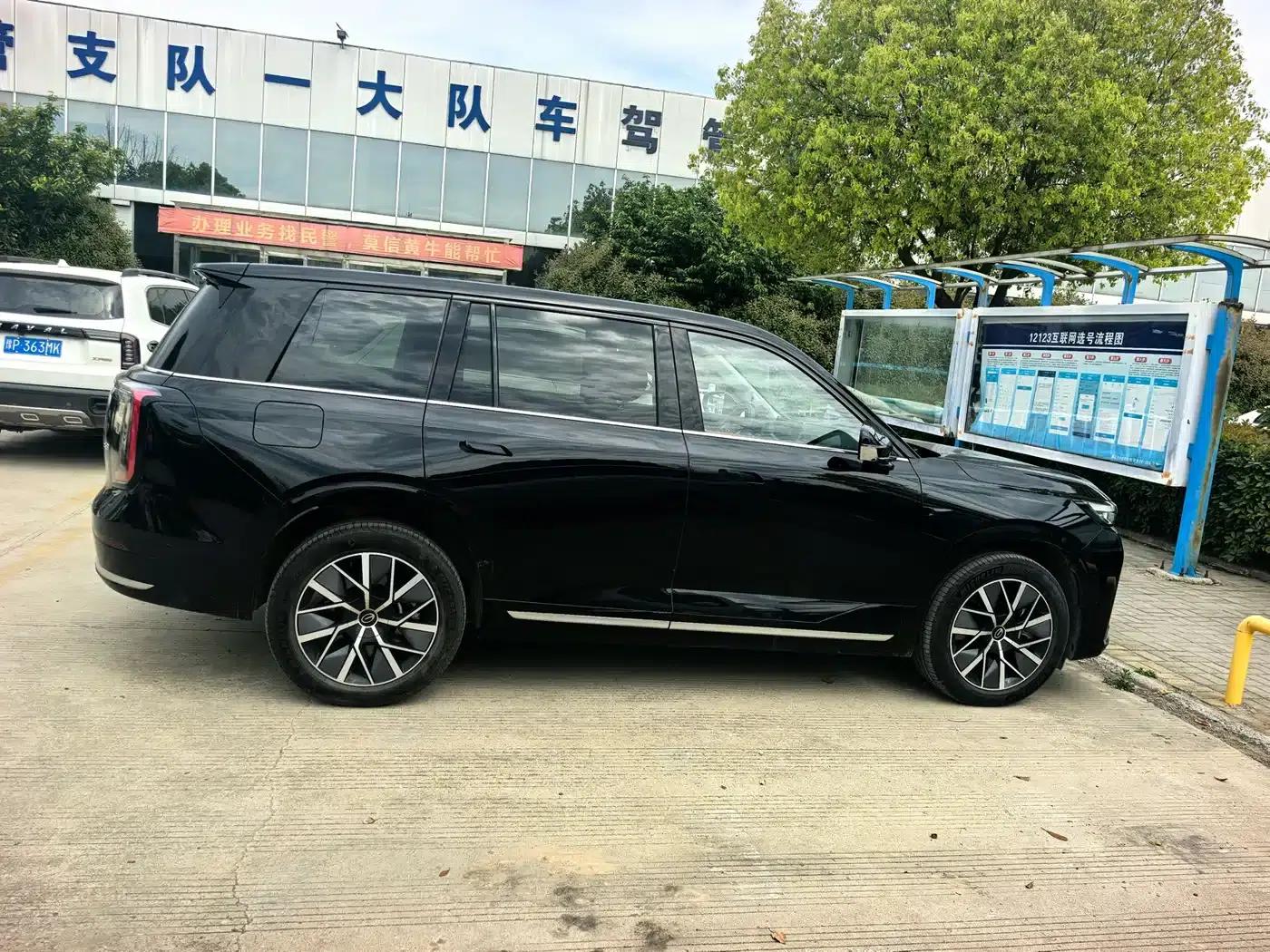 Trumpchi S9 2025 Model, Qiankun Ultra 6-Seater — миниатюра 8
