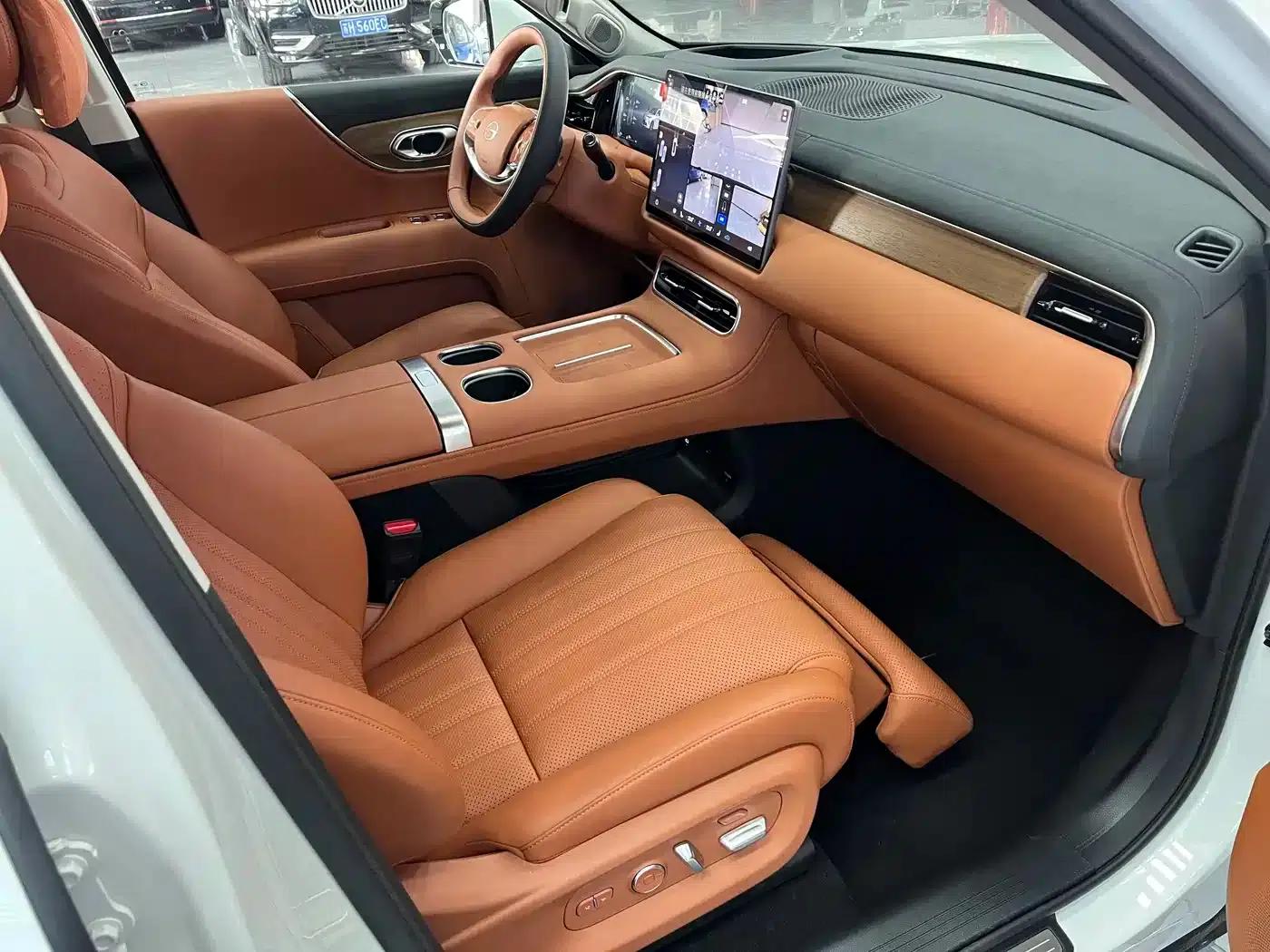 Trumpchi S9 2025 Model, Qiankun Ultra 6-Seater — миниатюра 3