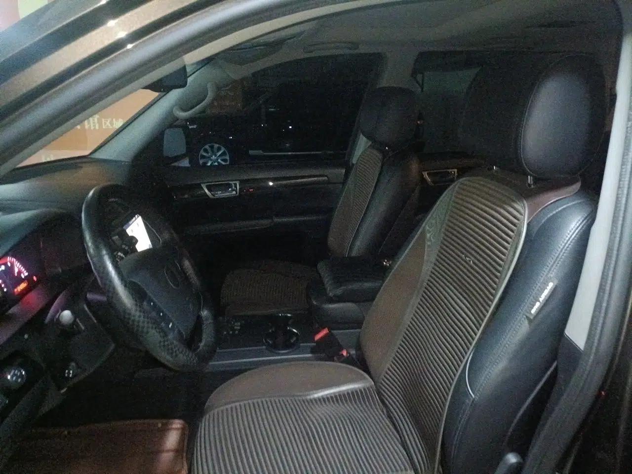 Kia Borrego 2013 3.8L Luxury Edition China V standard — миниатюра 16