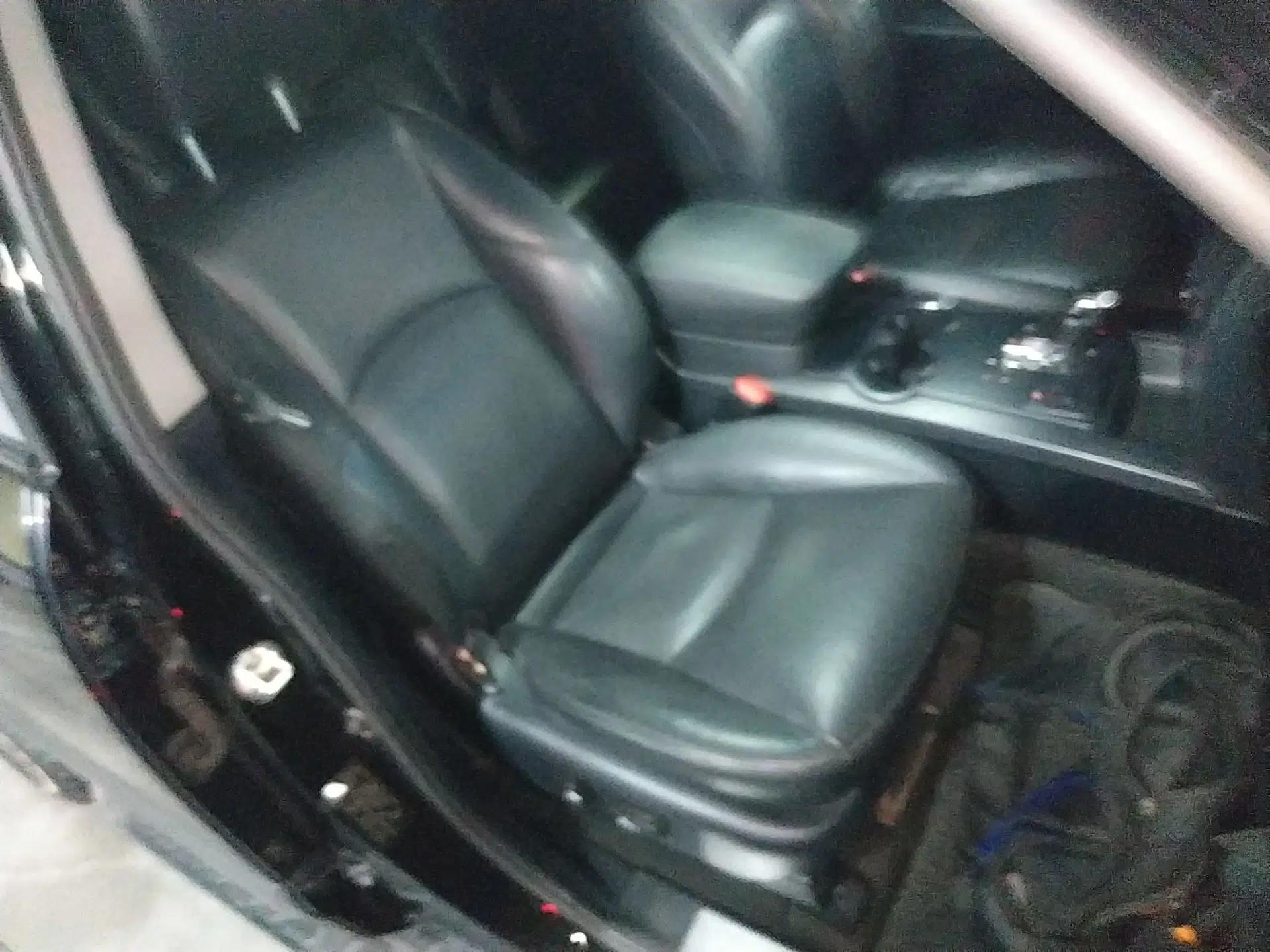 Kia Borrego 2013 3.8L Luxury Edition China V standard — миниатюра 23