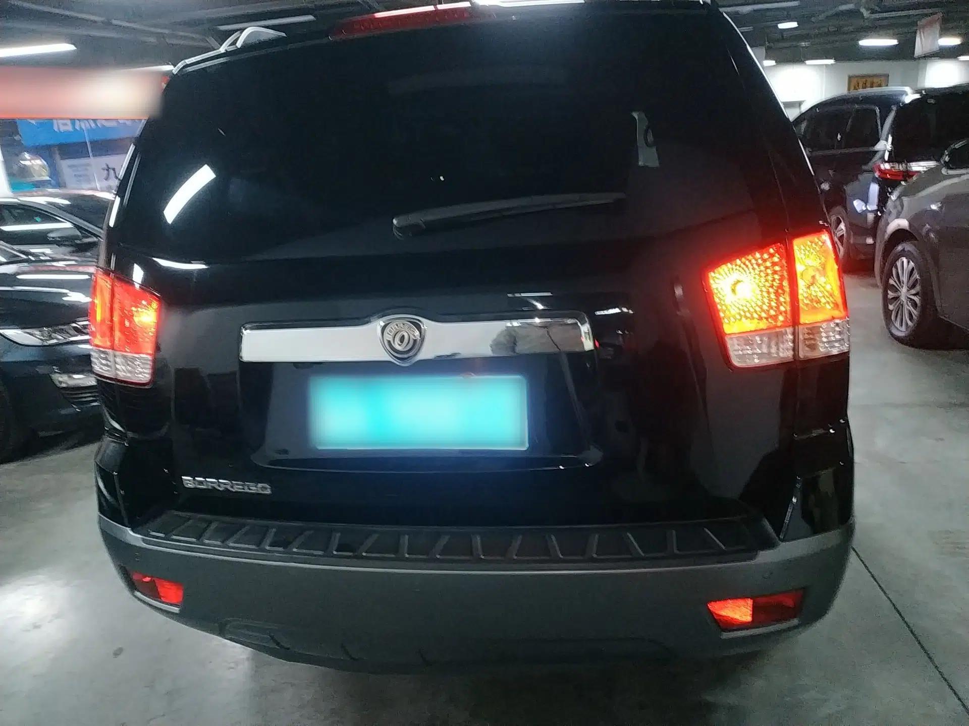 Kia Borrego 2013 3.8L Luxury Edition China V standard — миниатюра 6