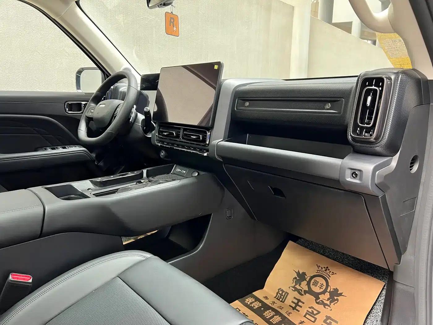 Haval Raptor 2025 Fuel-Powered 2.0T 4WD Ultra — миниатюра 8