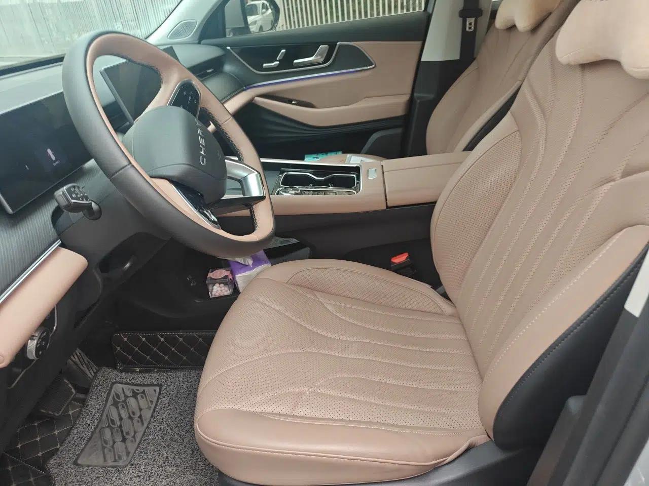 Chery Tiggo 8 L 2024 2.0T Two-Wheel Drive Luxury Edition 5 Seats — миниатюра 16